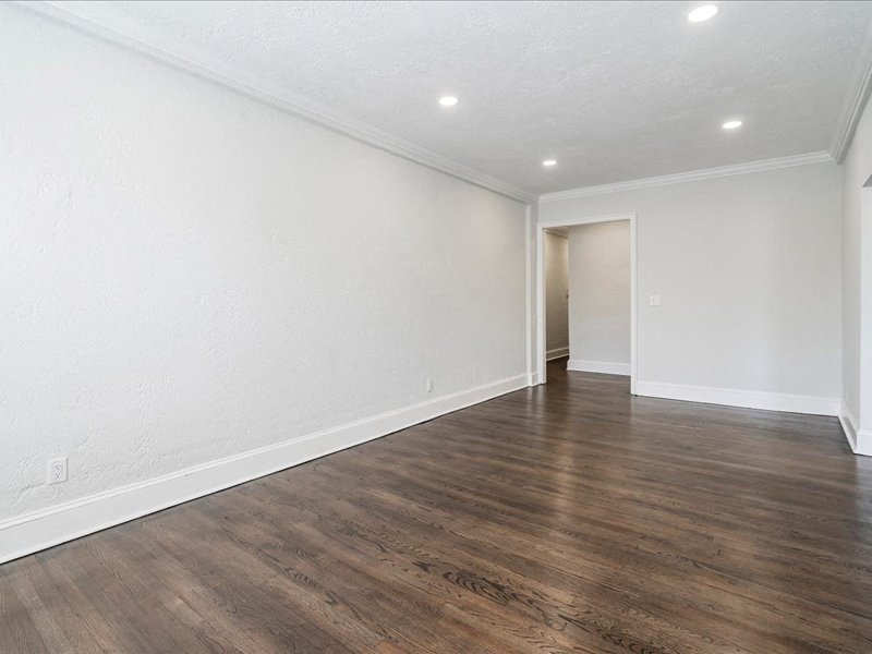 Gallery Photo 10